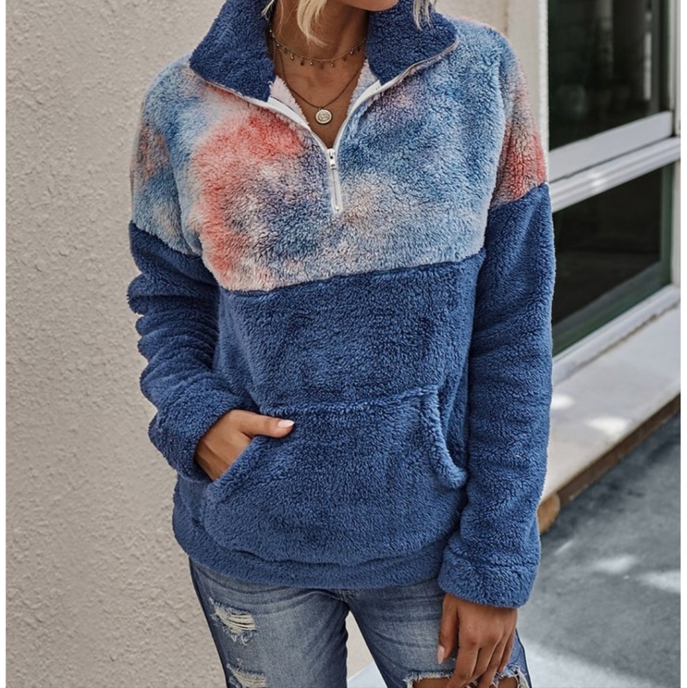 NWOTs Kangaroo Plush Pull Over Sz XL